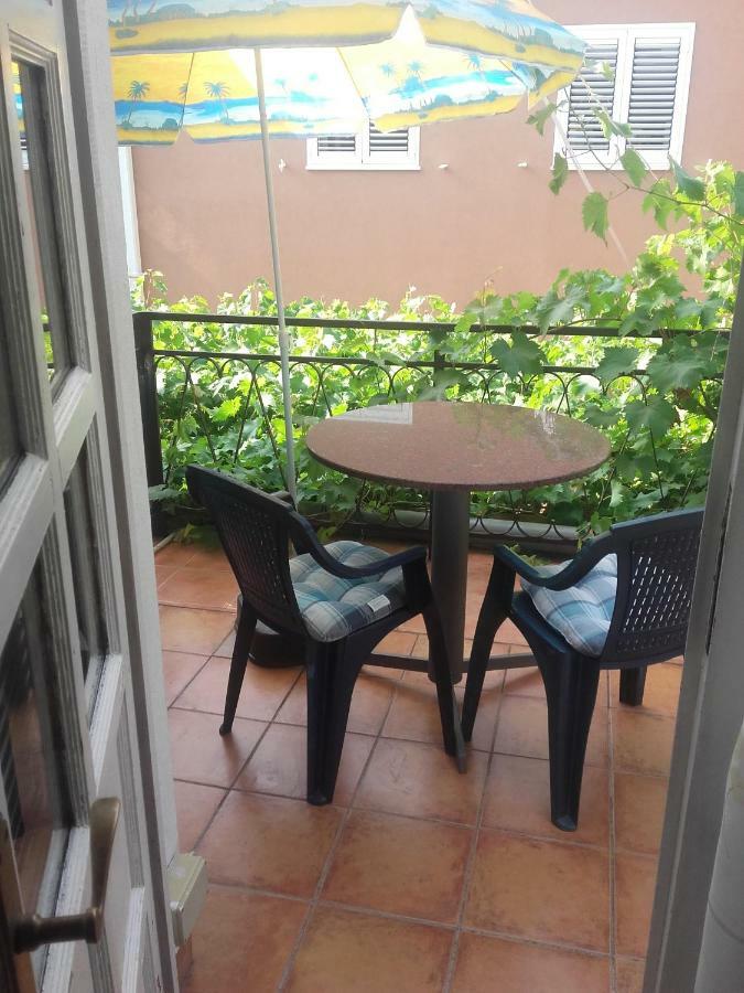 Guest House Vila Bak Μπούντβα Εξωτερικό φωτογραφία